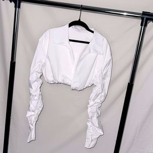Collared Ruched Sleeve Crop Top